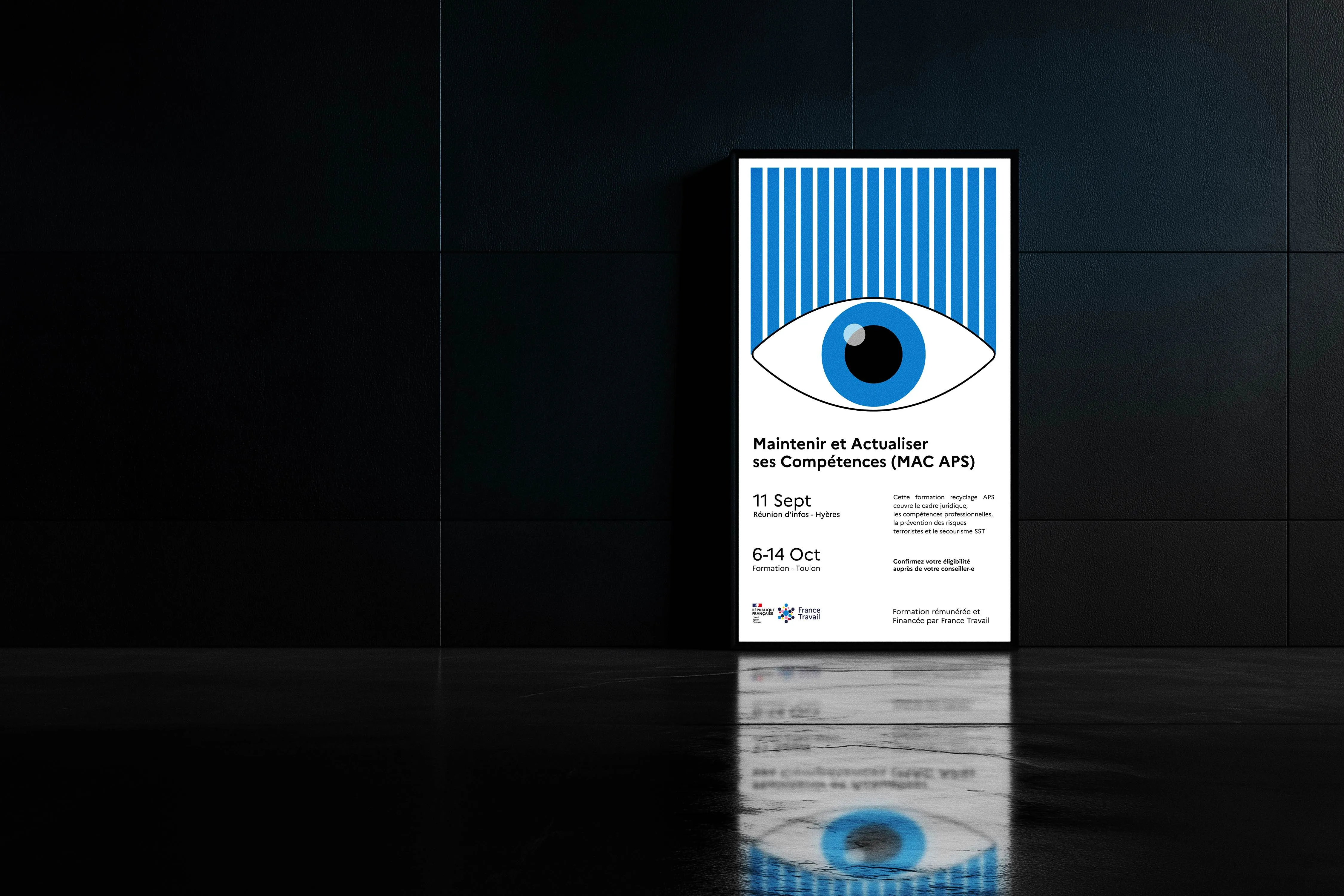 Affiche « Maintenir et actualiser ses compétences » pour France Travail, un œil bleu sur fond rayé